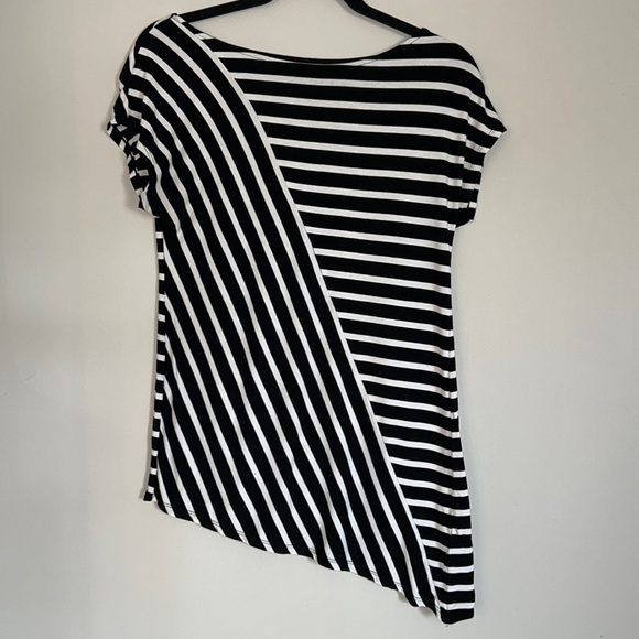 White House/Black Market Asymmetrical  Top Size XXS​​​​ - Picture 1 of 3